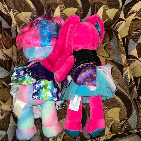 Build-A-Bear Workshop Honey Girl Plush Duo- Set of 2 - Picture 6 of 6